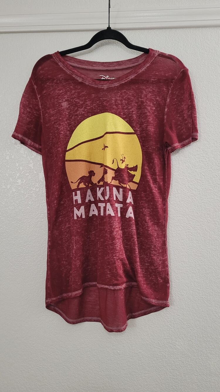 Disney Hakuna Matata Lion King Burnout Graphic Tee Women's Large Burgundy